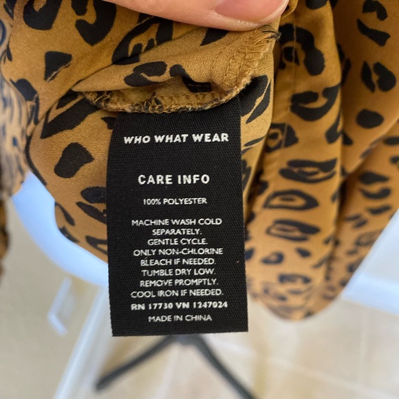NWOT Who What Wear Leopard Print Blouse - Picture 7 of 7
